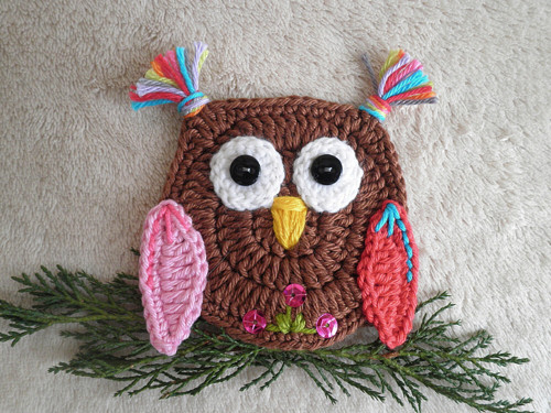 Háčkovaná aplikace- zrzavě hnědá sovička č. 1 — foto 2
