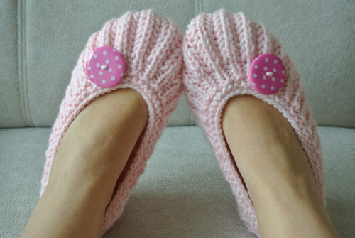Růžové ťapky s knoflíkem — foto 3