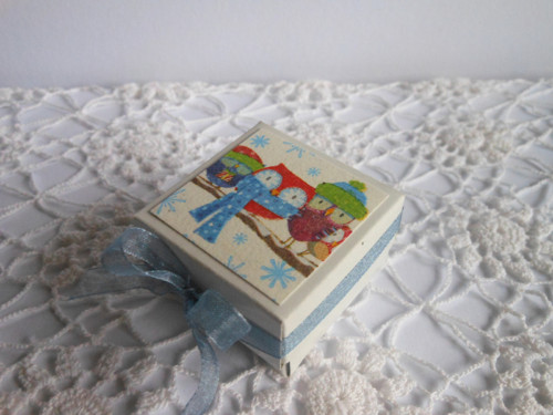 ZIMNÍ SOVIČKY - minikrabička 4x4x3 cm — foto 3