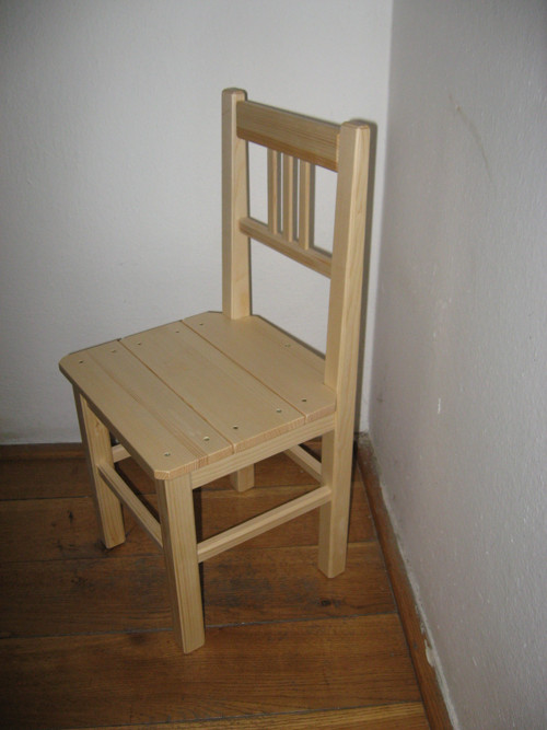 Židle dětská smrková — foto 2