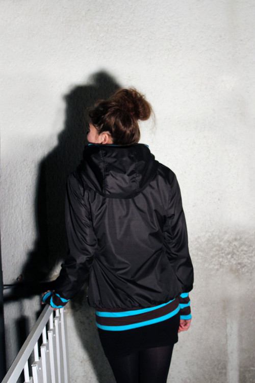Bunda DUNKEL braun/ blau — foto 3