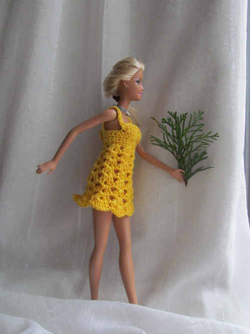 Sluníčkové šatičky pro Barbie — foto 2