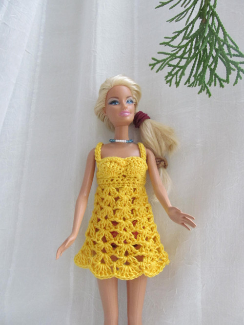 Sluníčkové šatičky pro Barbie — foto 4
