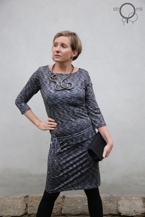 Žíhané šaty, vel. XL — foto 4