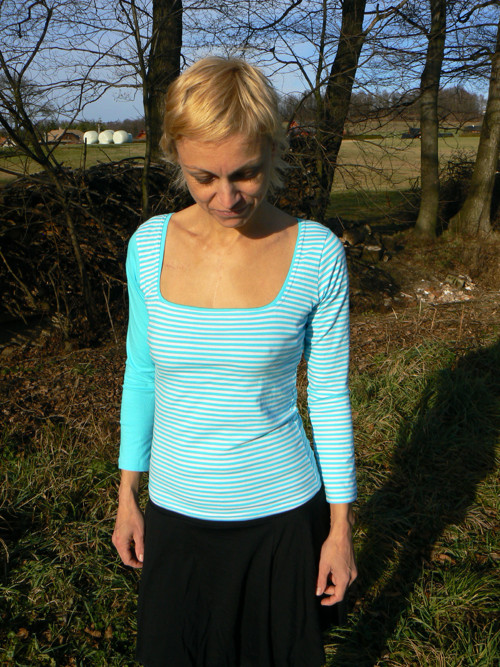 Triko modrobílé s modrým rukávem — foto 5