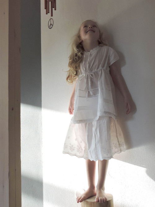 Suknička andělská sváteční bílá — foto 2