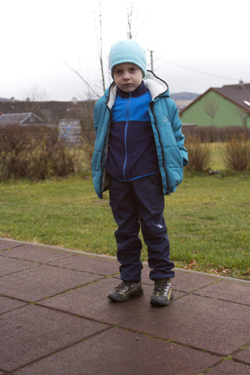 Dětské softshellky tm. modré s vločkou — foto 3