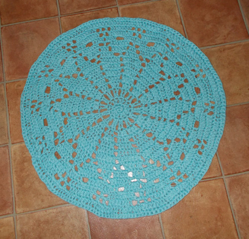 Háčkovaný kobereček - předložka - 67 cm — foto 2