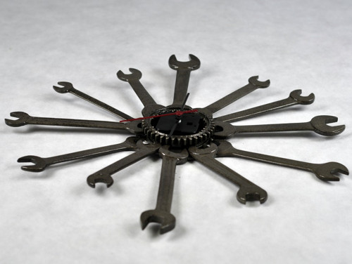 Designové hodiny "Wrench clock" — foto 3