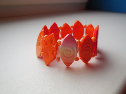 Oranžový náramek — foto 5