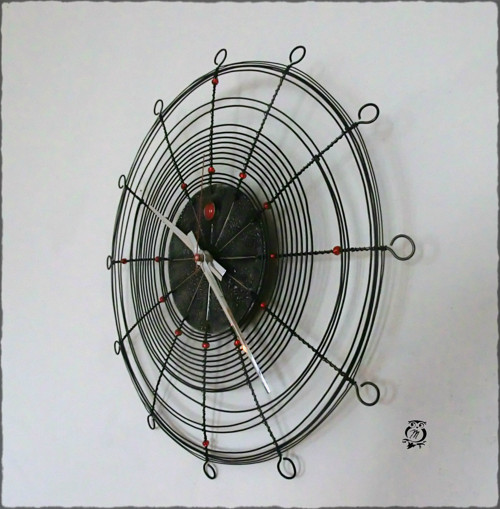 Orbit - drátované hodiny — foto 4