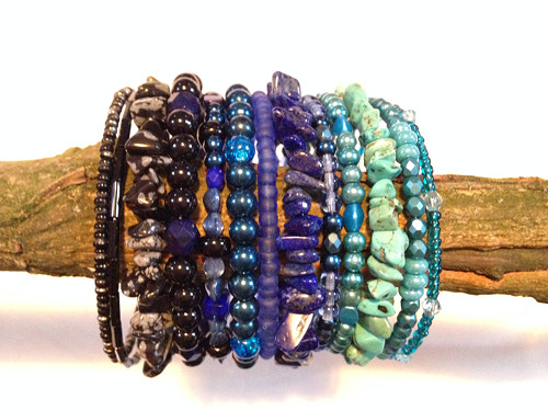 S tyrkenitem, lapis lazuli a obsidiánem — foto 4
