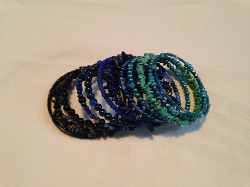S tyrkenitem, lapis lazuli a obsidiánem — foto 5