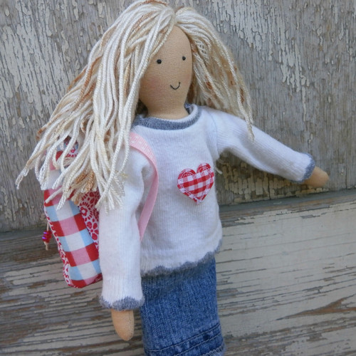 Batůžek pro Anti Barbie — foto 2