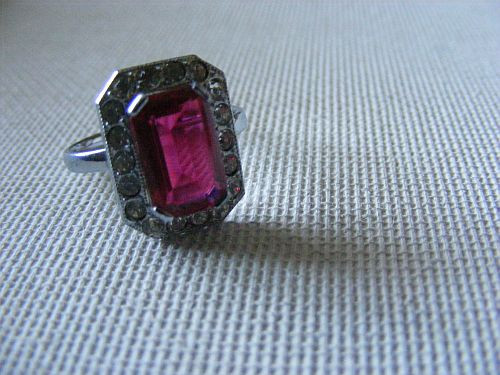 "Rubínový s diamanty" - prstýnek — foto 2