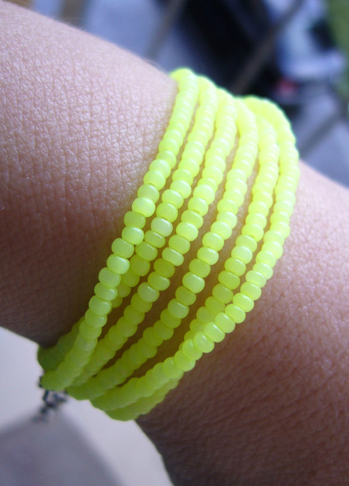 Neon náramek — foto 2