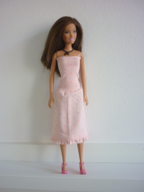 Šaty na panenku Barbie — foto 2