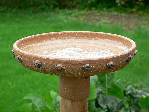 Pítko / krmítko cca 25 cm — foto 5