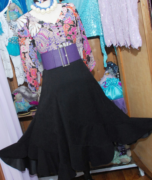 Nádherná elegantní sukně černá — foto 2