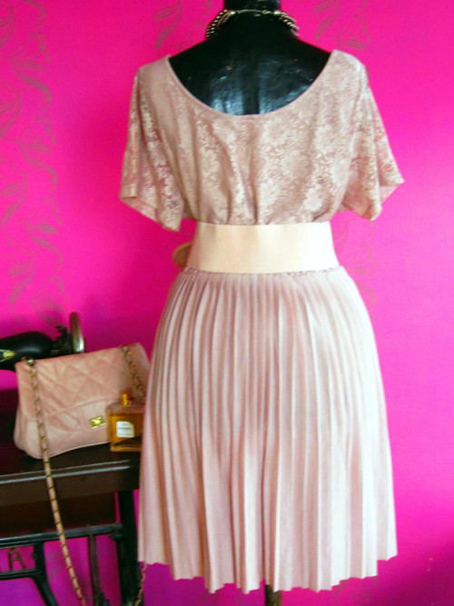Šaty powder pink&plisé — foto 5