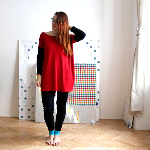 Merino šaty oversized červeno-, poslední — foto 4