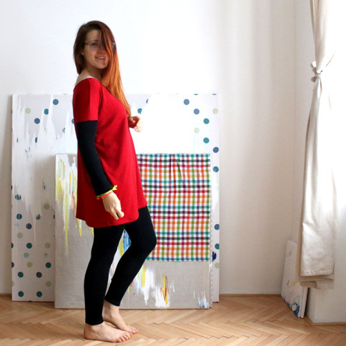 Merino šaty oversized červeno-, poslední — foto 5