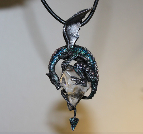 Dračí amulet — foto 3