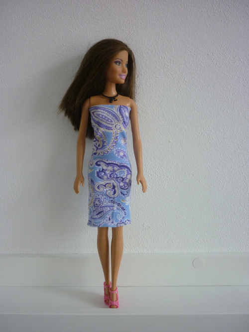 Šaty na panenku Barbie — foto 2