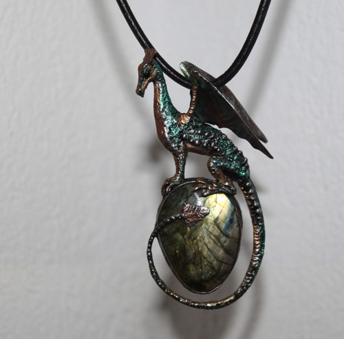 Dračí amulet — foto 3