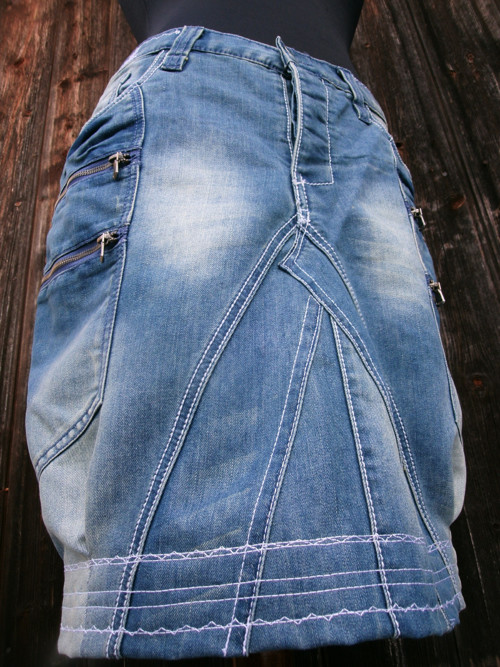 Renesme v denimu — foto 2