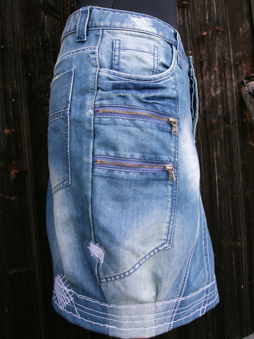 Renesme v denimu — foto 3