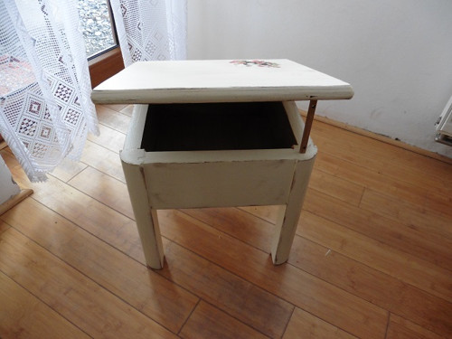 Stolička s úložným prostorem — foto 2