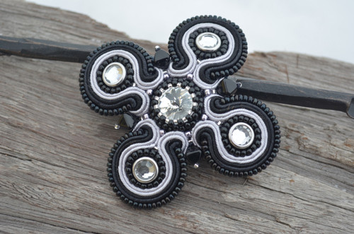 Soutache brož Midnight Cross — foto 2