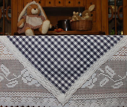 Bělostný větší ubrus — foto 5