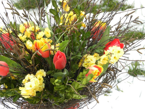 Březová kytka s tulipány — foto 4