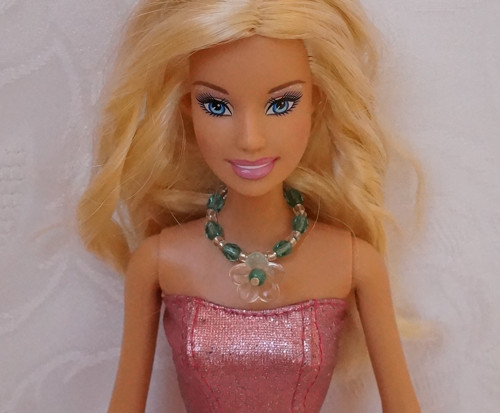 Šperk pro Barbie - s květinou — foto 3