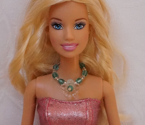 Šperk pro Barbie - s květinou — foto 4