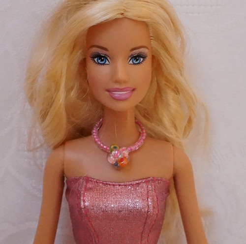 Náhrdelník pro Barbie s kuličkou — foto 2