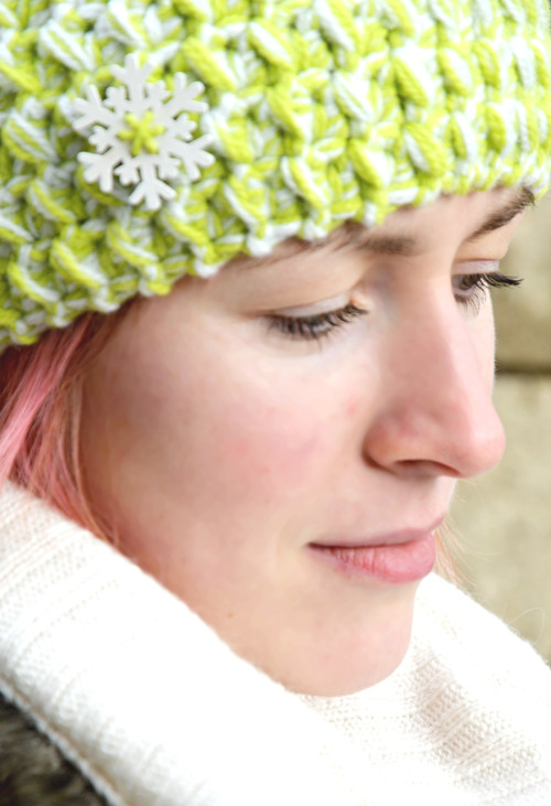 Háčkovaná čelenka "Winter Princess Green" — foto 2
