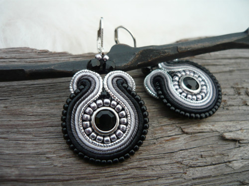 Soutache náušnice Mini Black and Silver — foto 2