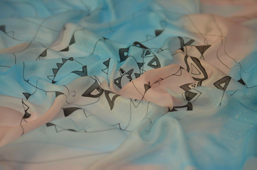 Hedvábný šátek 90x90cm. — foto 2