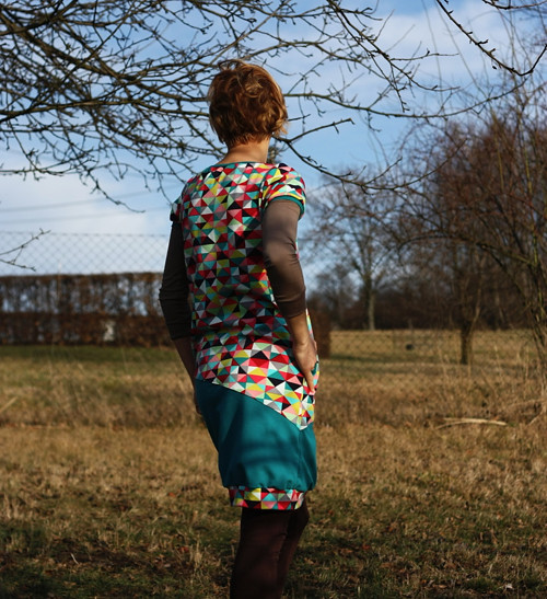Veselé šaty s kapsou — foto 6