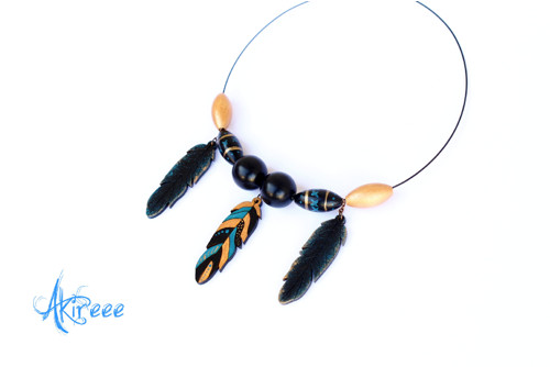 Three Feathers - náhrdelník — foto 2
