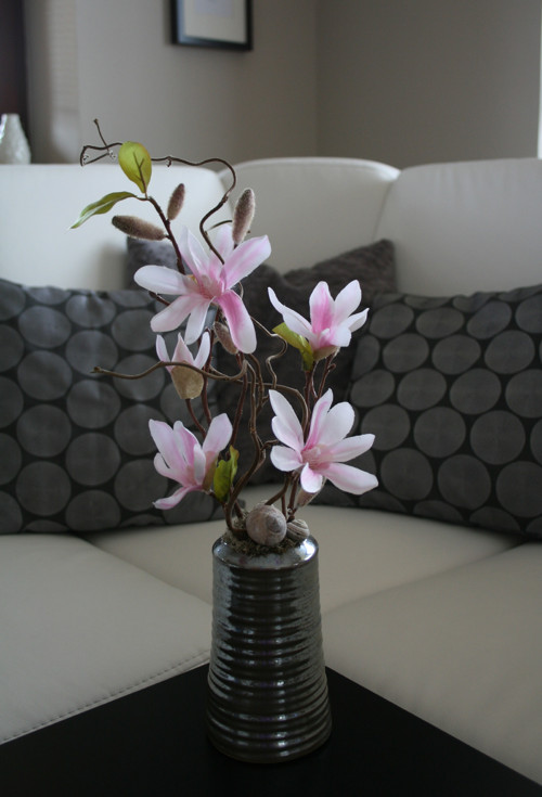 Vázička s magnoliemi — foto 2