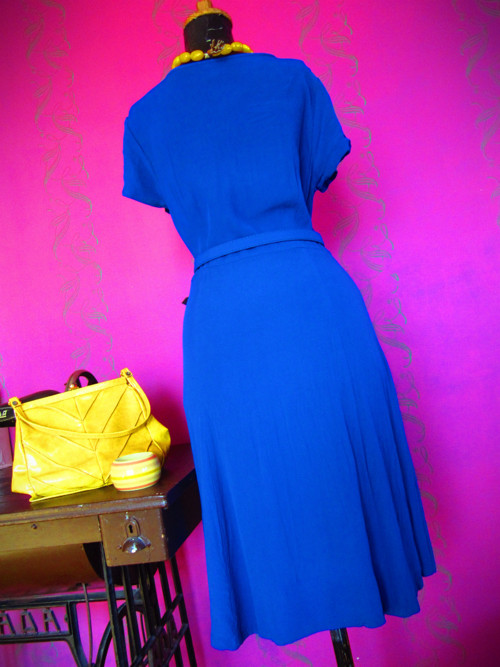 Šaty cobalt blue — foto 5