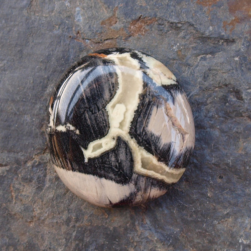 Jaspis , placka 35 x 33 mm — foto 2