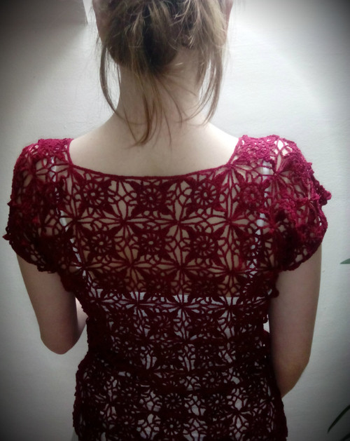 Krajková háčkovaná halenka - zn. Helli — foto 3