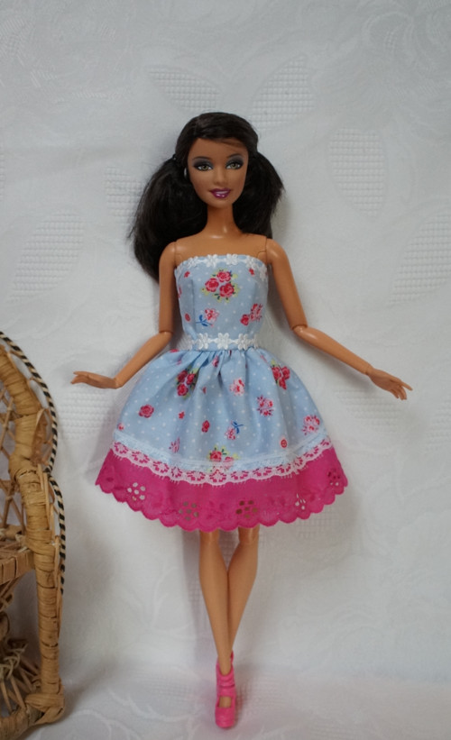 Šaty pro Barbie s madeirou — foto 5