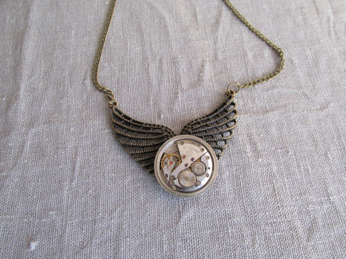 NA KŘÍDLECH času........náhrdelník,steampunk — foto 2