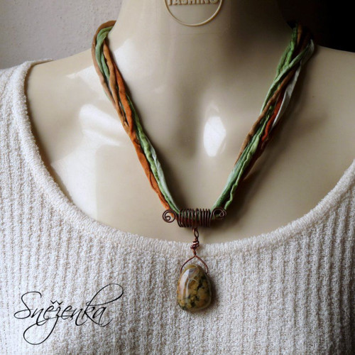 Moudrost stromů - variabilní hedvábný náhrdelník — foto 6
